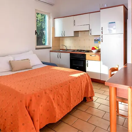 Flat In Caprioli Di With Sea View *
